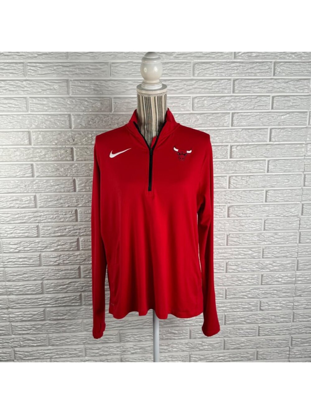 Nike Chicago Bulls Red Dri-Fit Quarter Zip Performance Pullover Shirt Size XL